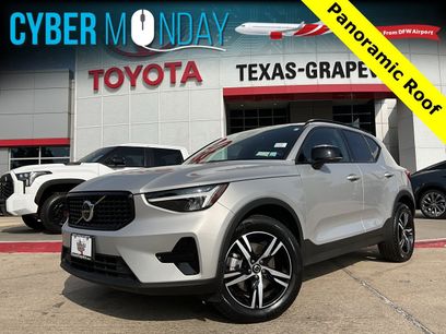 Used 2024 Volvo XC40 B5 Core
