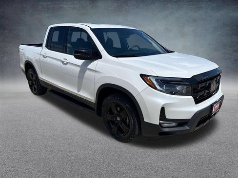 Certified 2025 Honda Ridgeline Black Edition image 7