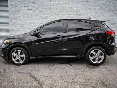 Used 2022 Honda HR-V LX image 8