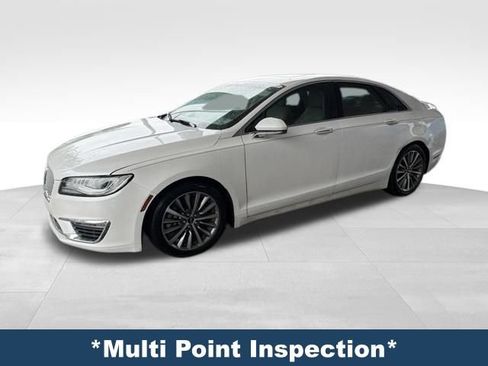 Used 2017 Lincoln MKZ Select w/ Select Plus Package FWD image 3