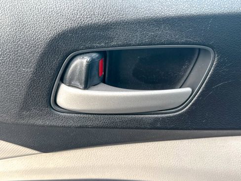 Used 2012 Honda CR-V LX image 18