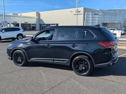 Used 2018 Mitsubishi Outlander LE image 4