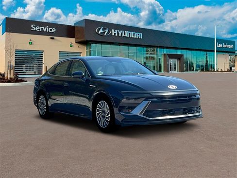 New 2025 Hyundai Sonata SEL image 11