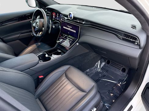 Certified 2024 Maserati Grecale GT image 14