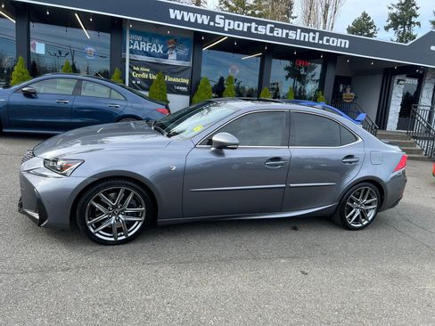 Used 2018 Lexus IS 300 F Sport image 2