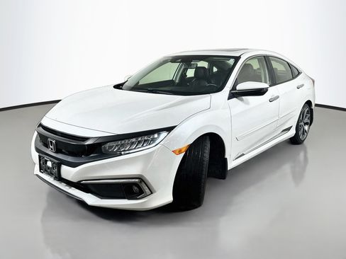 Used 2019 Honda Civic Touring image 3