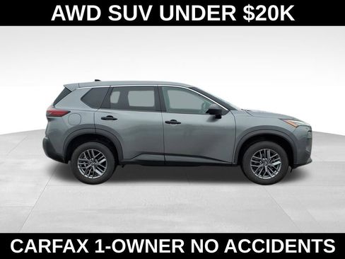 Used 2023 Nissan Rogue S image 9