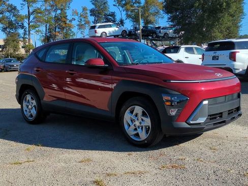 New 2026 Hyundai Kona SE image 3