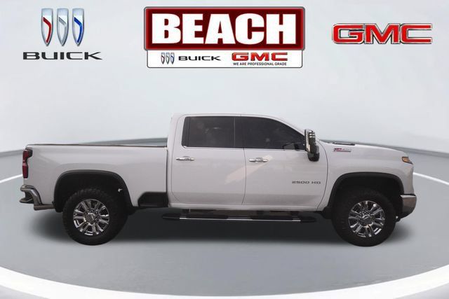 Used 2025 Chevrolet Silverado 2500 LTZ w/ LTZ Convenience Package AWD/4WD image 2