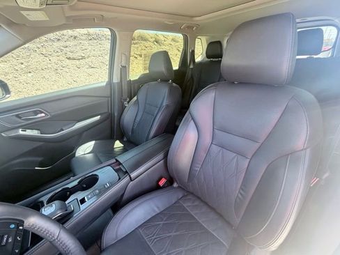 Certified 2024 Nissan Rogue Platinum image 25