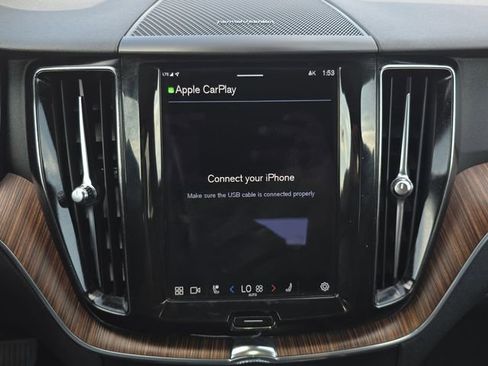 Used 2022 Volvo XC60 T8 Inscription Expression w/ Advanced Package image 21