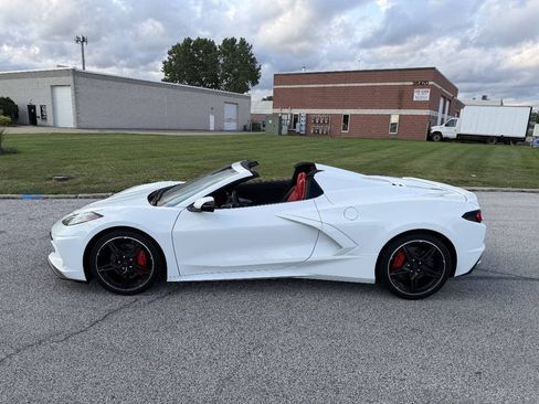 Used 2022 Chevrolet Corvette Stingray Convertible w/ 1LT RWD image 6