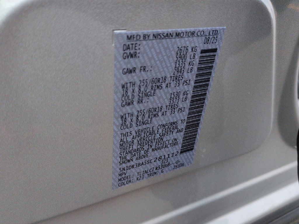 Used 2025 Nissan Pathfinder SV FWD image 32