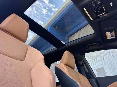 New 2026 Lexus RX 350 image 14