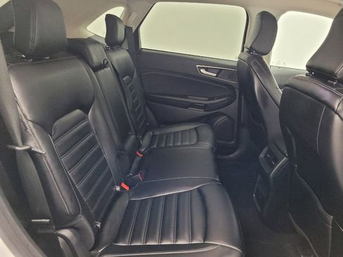 Used 2024 Ford Edge SEL image 19