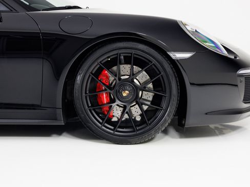 Used 2017 Porsche 911 Carrera GTS RWD image 12