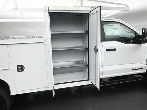 New 2026 Ford F600 2WD Regular Cab Super Duty w/ XL Chrome Package image 28