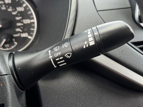 Used 2022 Nissan Altima 2.5 SV FWD image 21