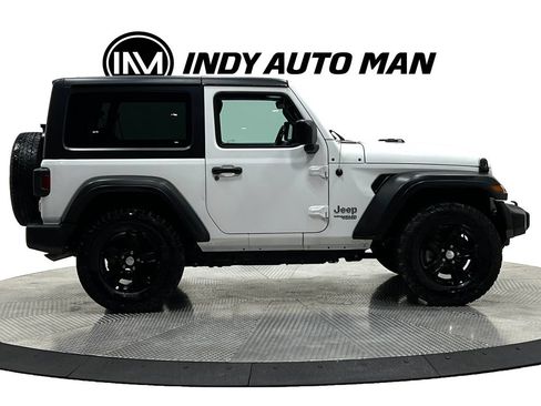 Used 2020 Jeep Wrangler Sport AWD/4WD image 3