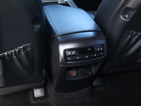 Used 2023 Hyundai Palisade Calligraphy image 12