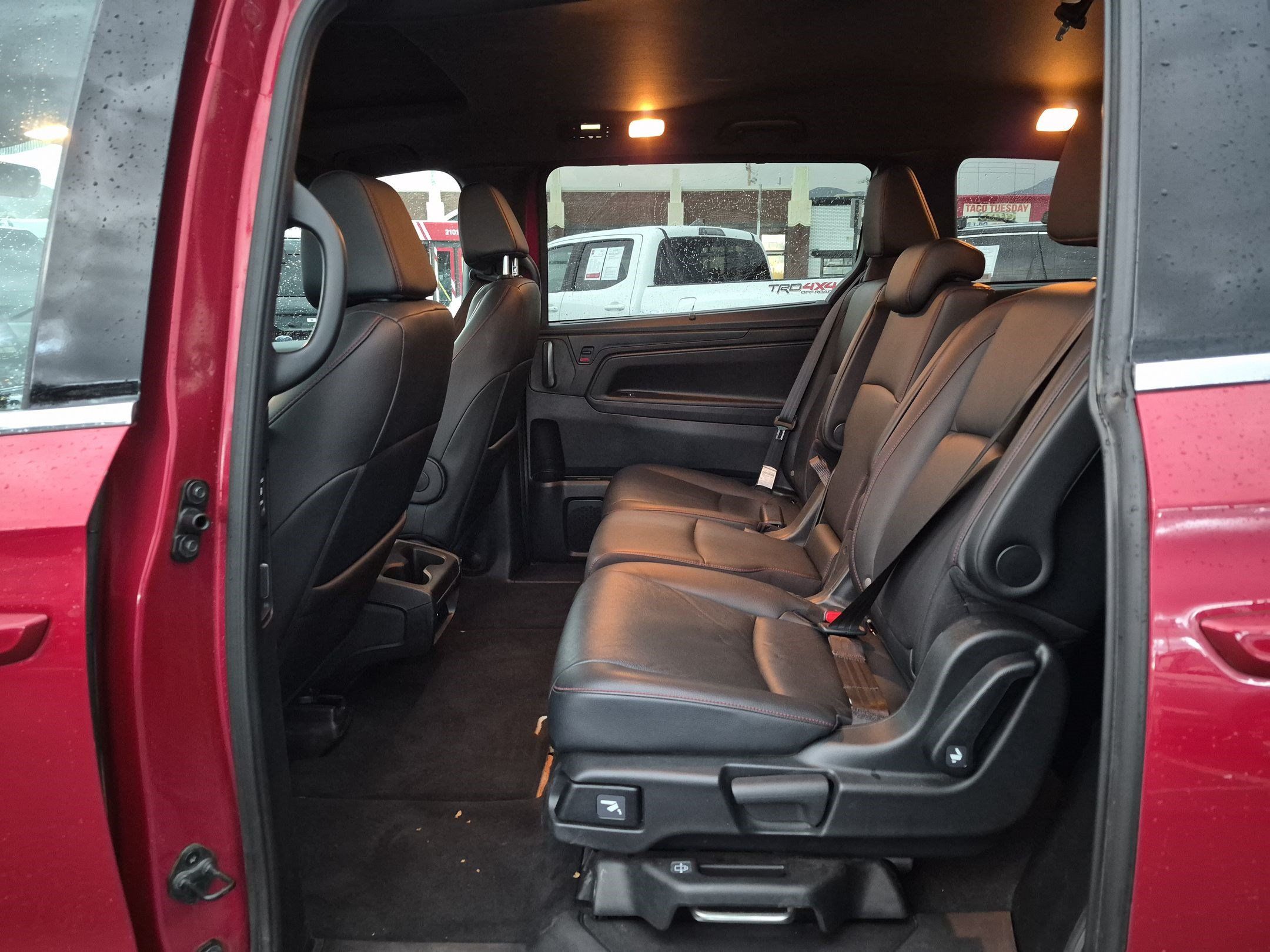 Used 2025 Honda Odyssey Sport-L image 27