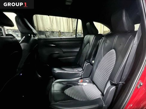 Used 2023 Toyota Highlander XSE image 21