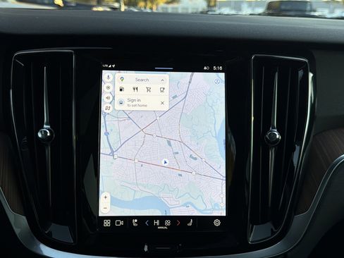 Certified 2025 Volvo V60 B5 Cross Country Plus image 24