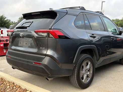 Used 2023 Toyota RAV4 XLE w/ Convenience Package FWD image 3