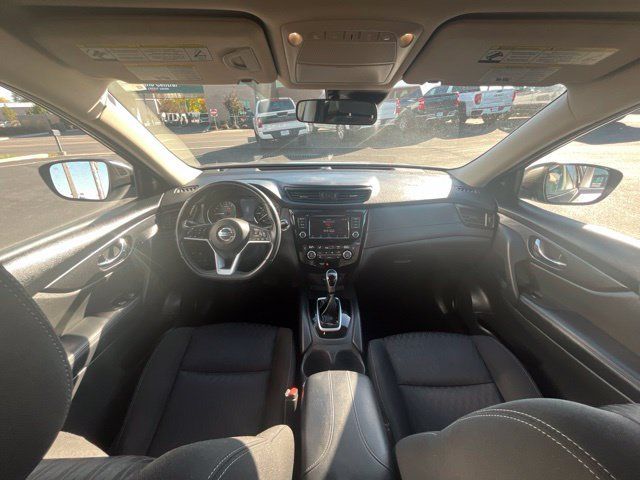 Used 2020 Nissan Rogue SV AWD/4WD image 32