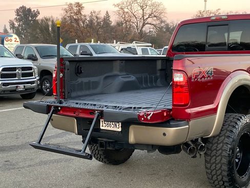 Used 2014 Ford F350 King Ranch w/ King Ranch w/Chrome Package image 35