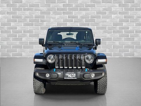 Used 2023 Jeep Wrangler Unlimited Rubicon 4xe w/ Cold Weather Group AWD/4WD image 8