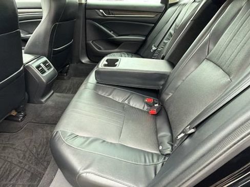 Used 2018 Honda Accord EX-L image 16