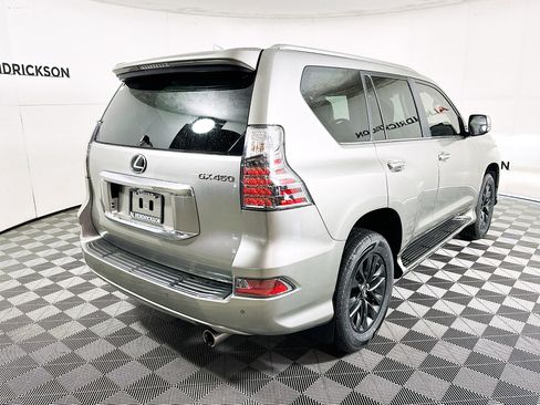 Used 2023 Lexus GX 460 Premium image 3