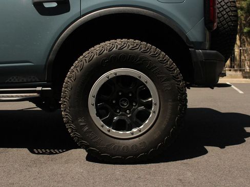 Used 2022 Ford Bronco Badlands w/ Sasquatch Package AWD/4WD image 10