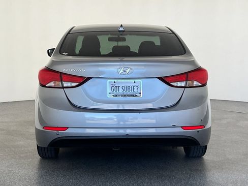 Used 2015 Hyundai Elantra SE FWD image 5