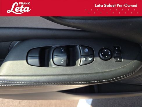 Used 2023 Nissan Murano S image 21