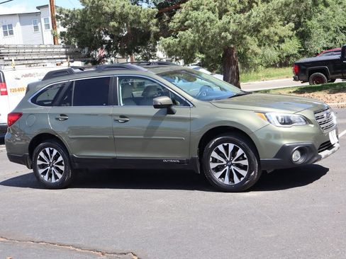 Used 2016 Subaru Outback 3.6R Limited AWD/4WD image 2