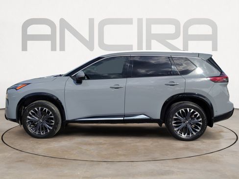 Used 2024 Nissan Rogue Platinum w/ Platinum Premium Package image 8