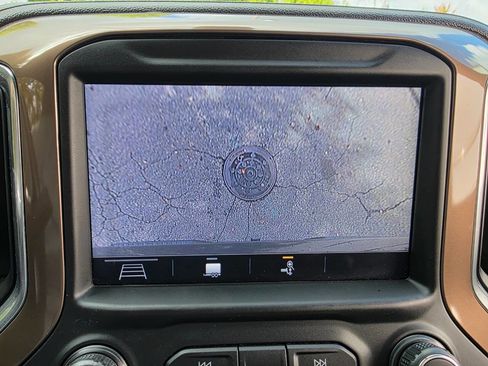 Used 2019 Chevrolet Silverado 1500 High Country w/ Z71 Off-Road Package image 29