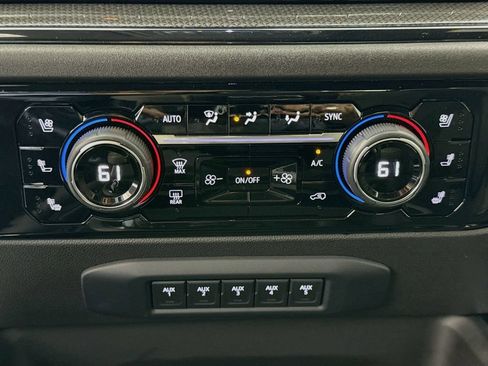 Certified 2024 Chevrolet Silverado 2500 ZR2 w/ Technology Package AWD/4WD image 16