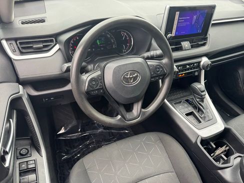 Used 2023 Toyota RAV4 XLE image 20
