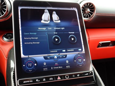 Used 2022 Mercedes-Benz SL 63 AMG 4MATIC image 40