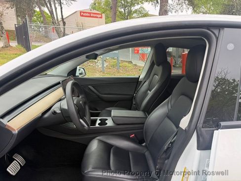 Used 2022 Tesla Model Y Performance AWD/4WD image 5