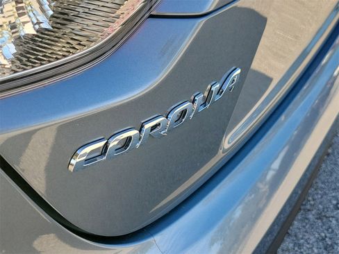 Used 2025 Toyota Corolla LE image 6