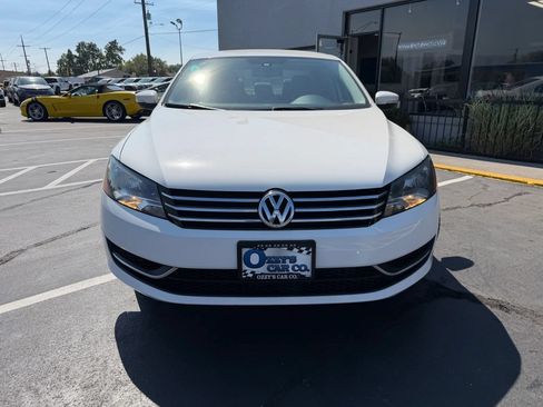 Used 2014 Volkswagen Passat 1.8T SE FWD image 2