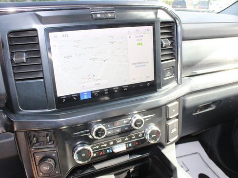 Used 2025 Ford F250 Lariat w/ Black Appearance Package AWD/4WD image 11