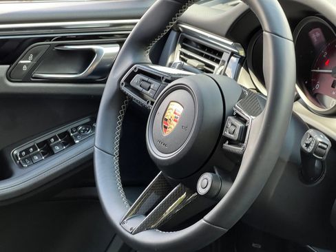 Certified 2026 Porsche Macan Turbo AWD/4WD image 40
