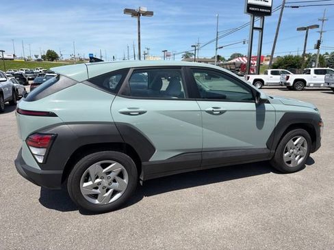 Used 2026 Hyundai Kona SE FWD image 16