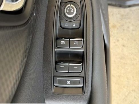 Certified 2025 Subaru Outback Premium image 40