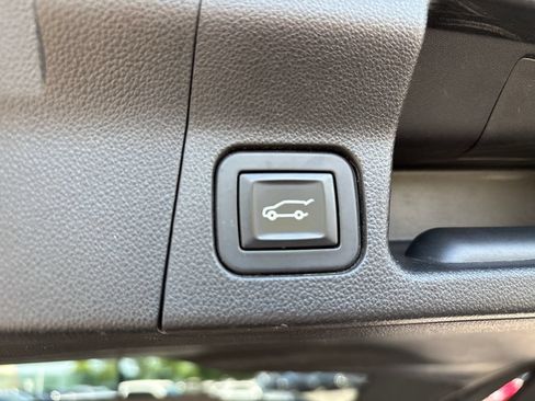 Used 2018 GMC Acadia SLT FWD image 37